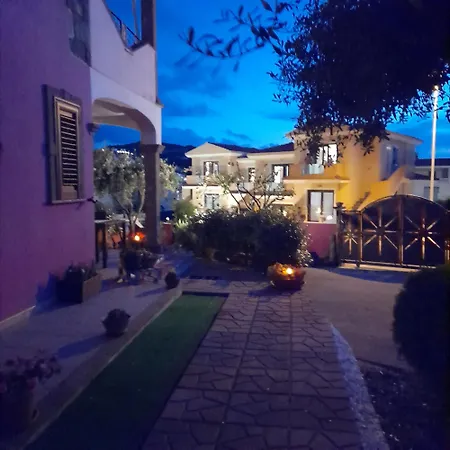 Panzió La Fortezza & Appartament
