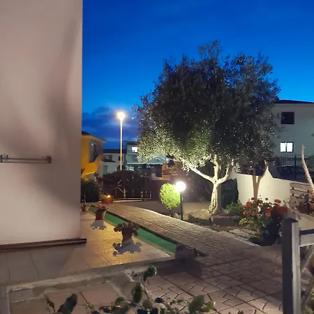 Bed and breakfast La Fortezza & Appartament 4*