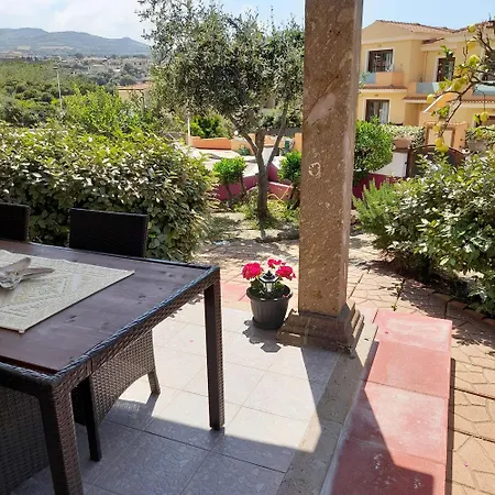 La Fortezza & Appartament Alojamento de Acomodação e Pequeno-almoço Castelsardo