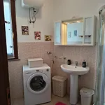 B&B La Fortezza & Appartament 카스텔사르도