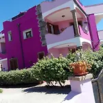La Fortezza & Appartament B&B
