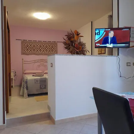 La Fortezza & Appartament فندق مبيت وإفطار كاستيلساردو