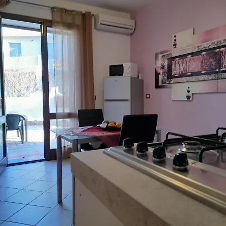 La Fortezza & Appartament 카스텔사르도