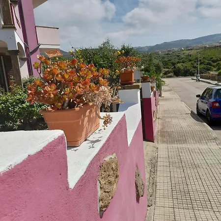 Bed and Breakfast La Fortezza & Appartament 4*